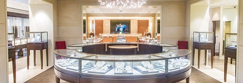 How to Mix Modern and Vintage Jewelry in Your Store 1 blog post image 060221 tiny jewel box v1