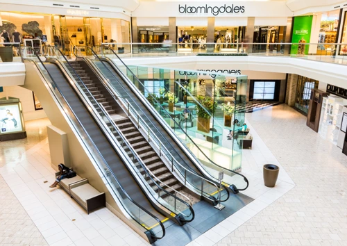 Inflation's Impact on the Diamond & Jewelry Industry 2 empty shopping mall