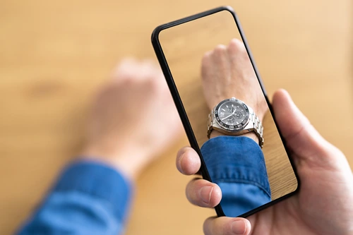 5 Powerful AI Tools for Jewelry Retailers 2 ai for retail industry 100523 0003 adobestock 433825466